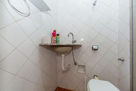 Apartamento para alugar com 75m², 2 quartos e 1 vaga Apartamento para alugar com 75m², 2 quartos e 1 vagaBanheiro 2