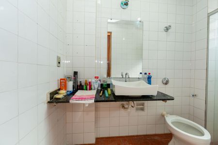 Apartamento para alugar com 75m², 2 quartos e 1 vaga Apartamento para alugar com 75m², 2 quartos e 1 vagaBanheiro 1