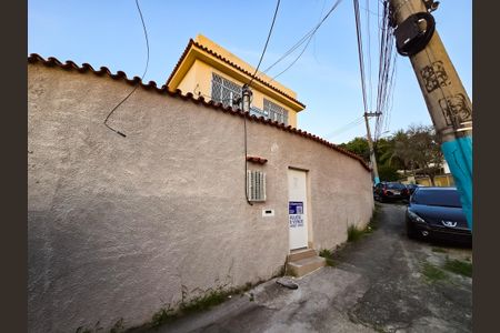 Casa para alugar com 220m², 3 quartos e 3 vagasFachada