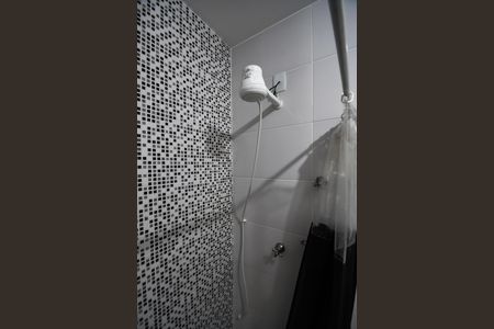 Casa para alugar com 220m², 3 quartos e 3 vagasBanheiro Social