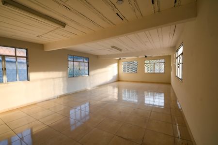 Casa para alugar com 220m², 3 quartos e 3 vagasTerraço