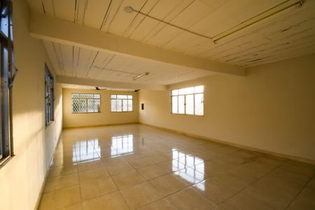 Casa para alugar com 220m², 3 quartos e 3 vagasTerraço