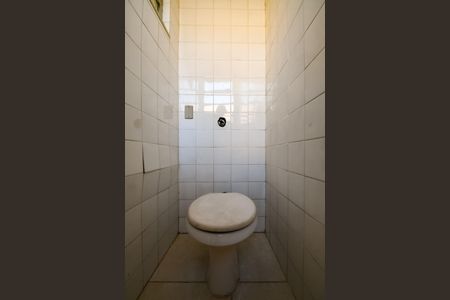 Casa para alugar com 220m², 3 quartos e 3 vagasBanheiro de Serviço