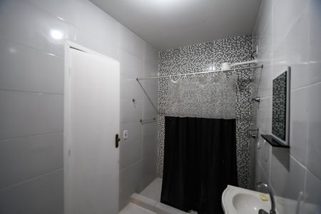 Casa para alugar com 220m², 3 quartos e 3 vagasBanheiro Social