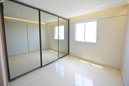 Apartamento para alugar com 77m², 3 quartos e 2 vagasSuíte