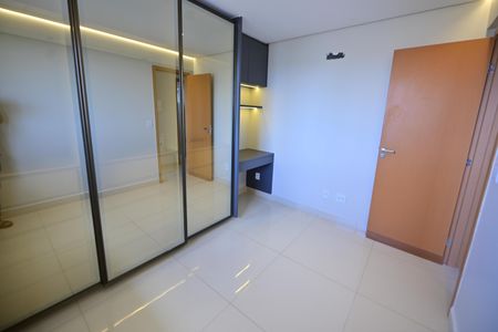 Apartamento para alugar com 77m², 3 quartos e 2 vagasQuarto 2