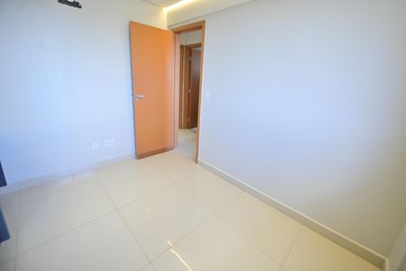 Apartamento para alugar com 77m², 3 quartos e 2 vagasQuarto 2