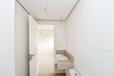 Apartamento à venda com 138m², 2 quartos e 2 vagasBanheiro da Suíte