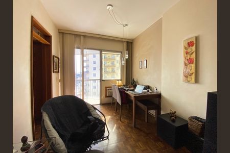Apartamento à venda com 82m², 3 quartos e 1 vagaSala