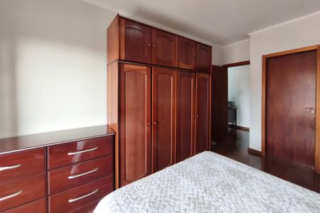 Casa à venda com 299m², 4 quartos e 2 vagasQuarto Suíte