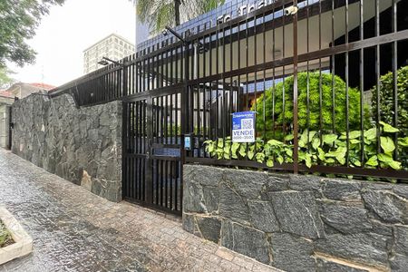 Apartamento à venda com 205m², 4 quartos e 3 vagasFachada 