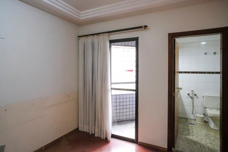 Apartamento à venda com 205m², 4 quartos e 3 vagasSuíte 2