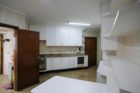Apartamento à venda com 205m², 4 quartos e 3 vagasCozinha