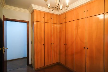 Apartamento à venda com 205m², 4 quartos e 3 vagasQuarto 1