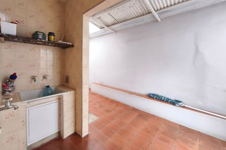 Casa à venda com 172m², 4 quartos e 1 vagaÁrea de Serviço