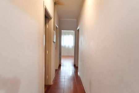 Casa à venda com 172m², 4 quartos e 1 vagaCorredor - Quartos