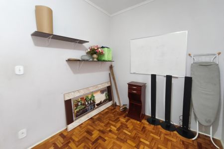 Casa à venda com 172m², 4 quartos e 1 vagaQuarto 2