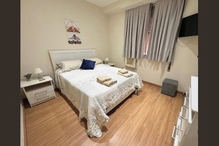 Apartamento à venda com 2 quartos, 61m² em Leme, Rio de Janeiro