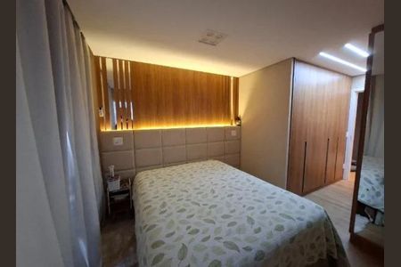 Apartamento à venda com 4 quartos, 136m² em Vila Anastácio, São Paulo