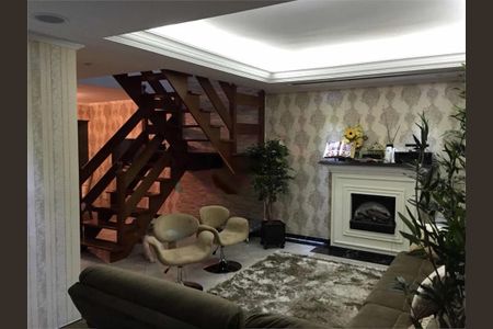 Casa à venda com 3 quartos, 450m² em Vila Invernada, São Paulo