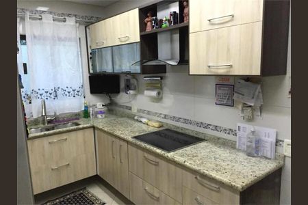 Casa à venda com 3 quartos, 450m² em Vila Invernada, São Paulo