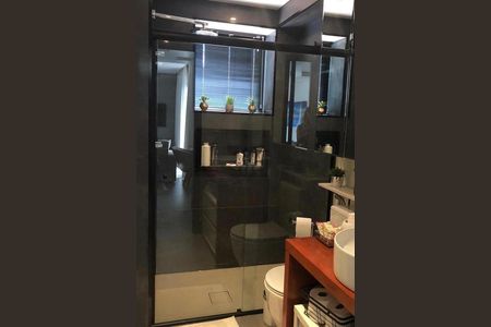 Apartamento à venda com 1 quarto, 58m² em Cambuí, Campinas