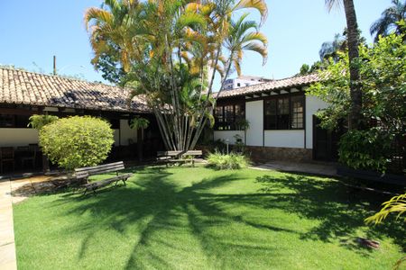 Casa de condomínio à venda com 724m², 4 quartos e 3 vagasJardim dos Fundos