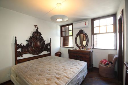 Casa de condomínio à venda com 724m², 4 quartos e 3 vagasSuíte 2