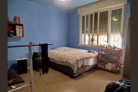 Casa à venda com 4 quartos, 252m² em Jardim Lindóia, Porto Alegre