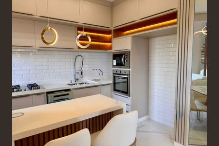 Apartamento à venda com 72m², 2 quartos e 1 vaga