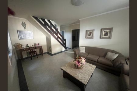 Casa à venda com 5 quartos, 257m² em Icaraí, Niterói