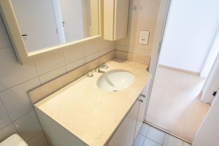 Apartamento à venda com 95m², 3 quartos e 2 vagasBanheiro Social