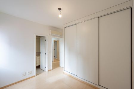 Apartamento à venda com 95m², 3 quartos e 2 vagasSuíte