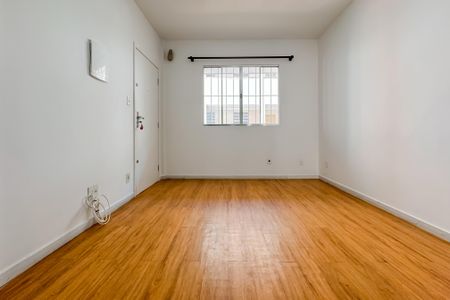 Apartamento para alugar com 65m², 2 quartos e sem vagaSala