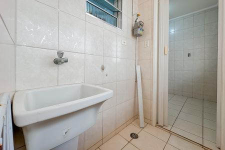 Apartamento para alugar com 65m², 2 quartos e sem vagaÁrea de Serviço