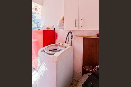 Casa à venda com 843m², 3 quartos e 2 vagas Casa à venda com 843m², 3 quartos e 2 vagasÁrea de Serviço