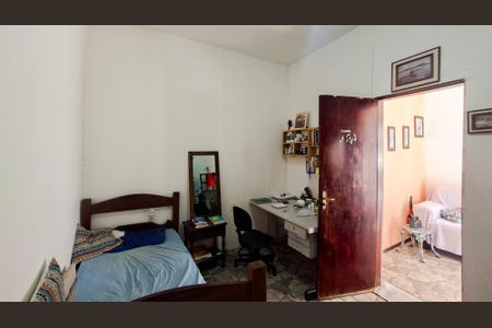 Casa à venda com 843m², 3 quartos e 2 vagas Casa à venda com 843m², 3 quartos e 2 vagasQuarto 2