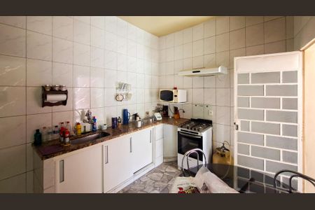 Casa à venda com 843m², 3 quartos e 2 vagas Casa à venda com 843m², 3 quartos e 2 vagasCozinha