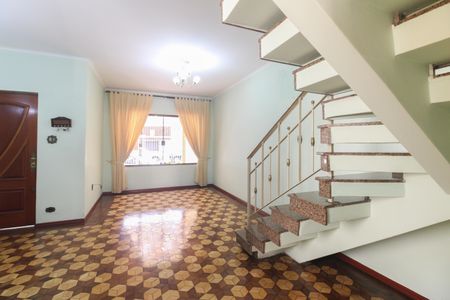 Casa para alugar com 200m², 4 quartos e 2 vagasSala