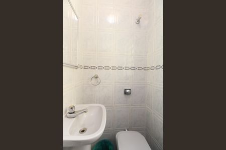 Casa para alugar com 200m², 4 quartos e 2 vagasLavabo