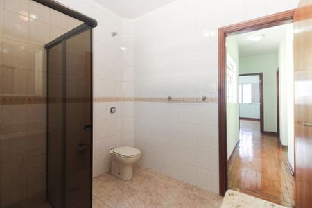 Casa para alugar com 200m², 4 quartos e 2 vagasBanheiro