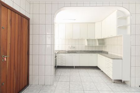 Casa para alugar com 200m², 4 quartos e 2 vagasCozinha