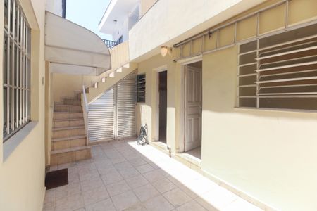 Casa para alugar com 200m², 4 quartos e 2 vagasQuintal
