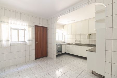 Casa para alugar com 200m², 4 quartos e 2 vagasCozinha