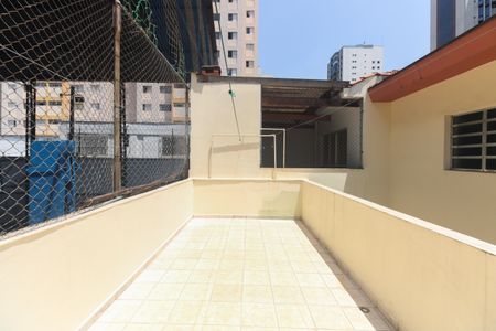 Casa para alugar com 200m², 4 quartos e 2 vagasQuintal