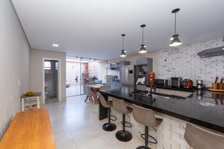 Casa para alugar com 200m², 3 quartos e 1 vagaCozinha