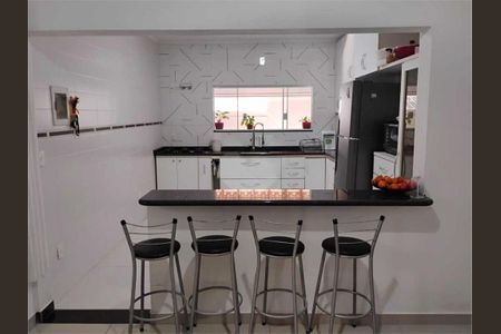 Casa à venda com 206m², 4 quartos e 3 vagas