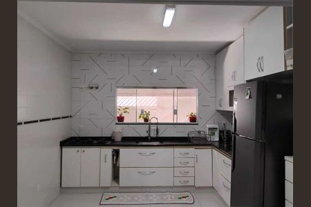 Casa à venda com 206m², 4 quartos e 3 vagas