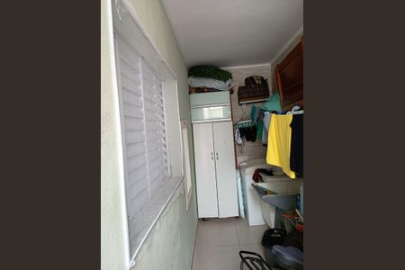 Foto 04 de casa à venda com 1 quarto, 126m² em Taboão, Diadema