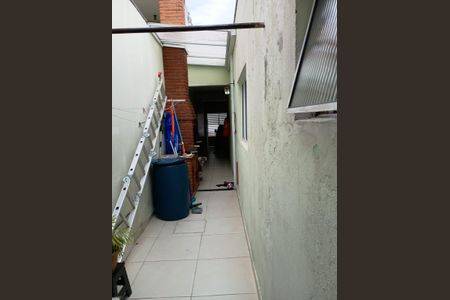 Foto 02 de casa à venda com 1 quarto, 126m² em Taboão, Diadema